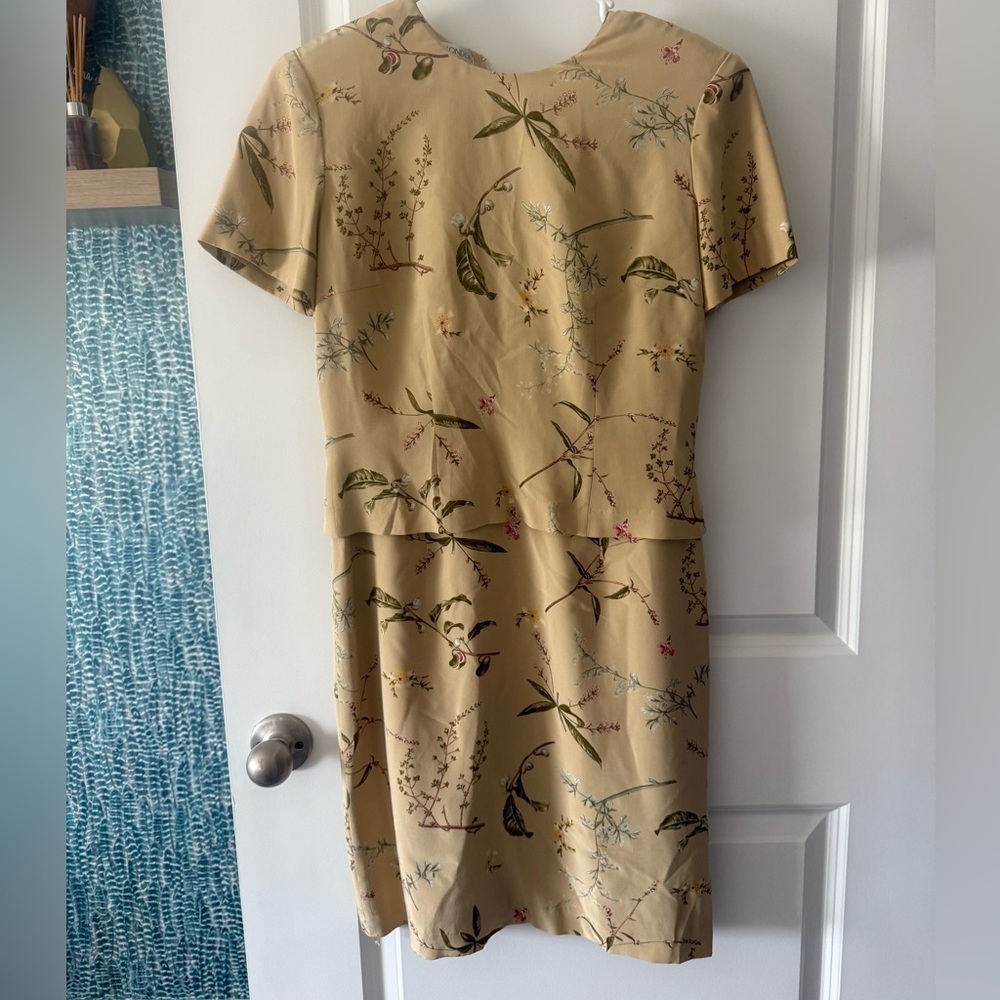 Vintage Maggy London Cream Short Sleeve Crew Neck Midi Dress 100% silk